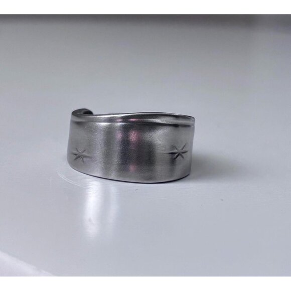 Handmade Star Spoon Ring - Size 9 mid-century Starburst Silverware Band Silver - Picture 1 of 7